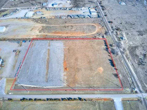 201 E Jensen Rd, El Reno, OK 73036 photo 1