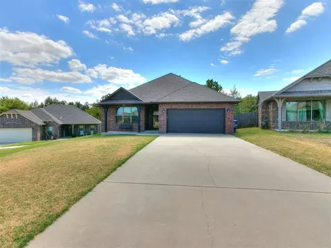 20662 Autumn Trl, Harrah, OK 73045