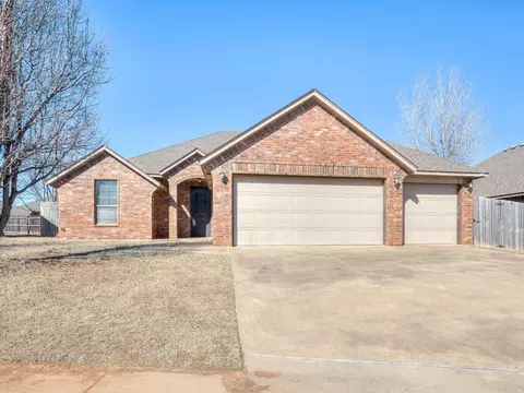 10921 SW 32nd Ter, Yukon, OK 73099