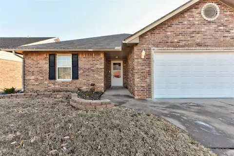 1110 Southridge Dr, Purcell, OK 73080