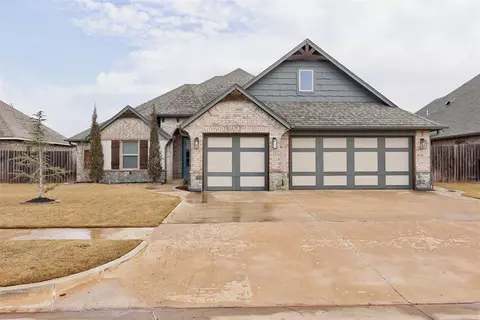 13521 NW 2nd St, Yukon, OK 73099