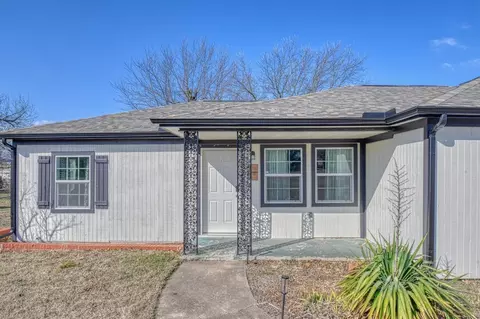 420 N 1st St, Tecumseh, OK 74873