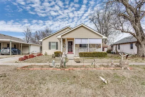404 SW Burt St, Minco, OK 73059
