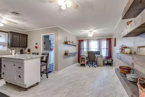 404 SW Burt St, Minco, OK 73059 photo 13
