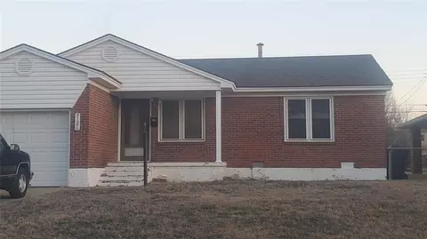 3305 NE 14th Pl, Oklahoma City, OK 73117