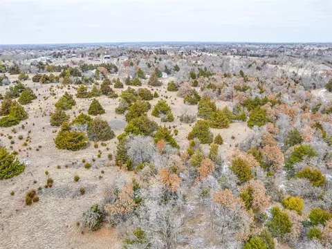 1075 S Morgan Rd, Blanchard, OK 73010