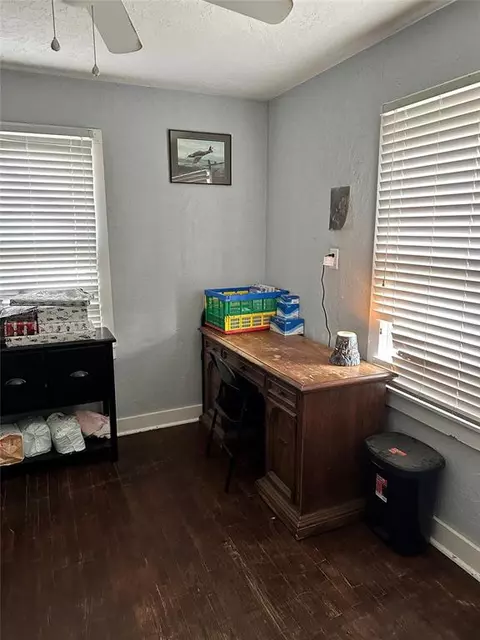 511 E Young St, Marlow, OK 73055 photo 21