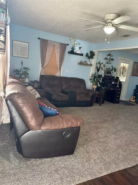 511 E Young St, Marlow, OK 73055 photo 3