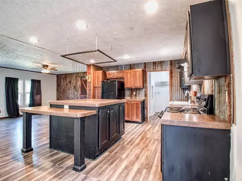 133 S Lakeside Dr, Apache, OK 73006 photo 41