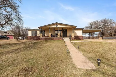 2486 County Rd #1328, Blanchard, OK 73010
