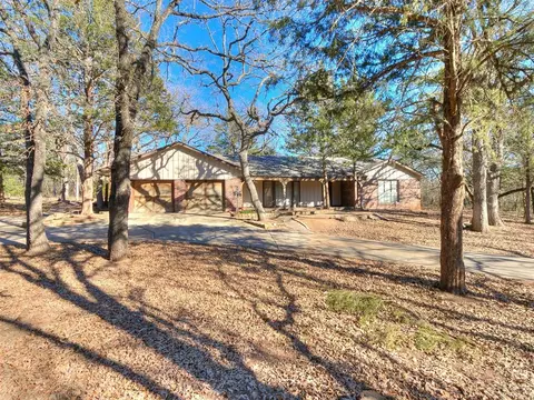 1003 Flaming Oaks Dr, Norman, OK 73026