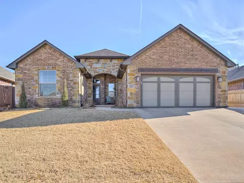924 NW 191st St, Edmond, OK 73012
