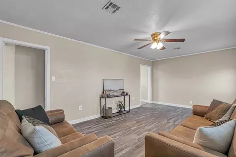 908 E Katy Dr, Altus, OK 73521 photo 8