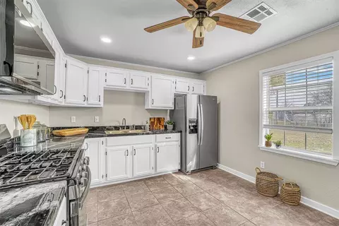 908 E Katy Dr, Altus, OK 73521 photo 13