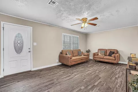908 E Katy Dr, Altus, OK 73521 photo 5