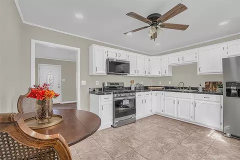 908 E Katy Dr, Altus, OK 73521 photo 10