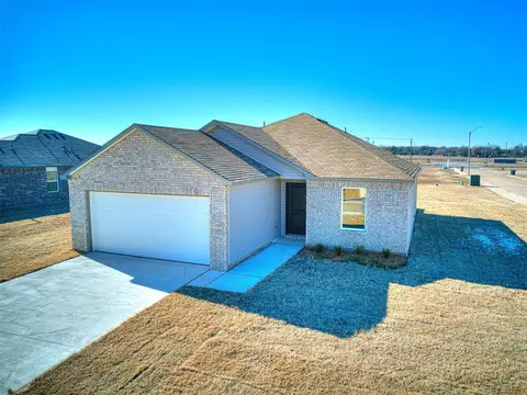 1017 NE 2 St, Perkins, OK 74059