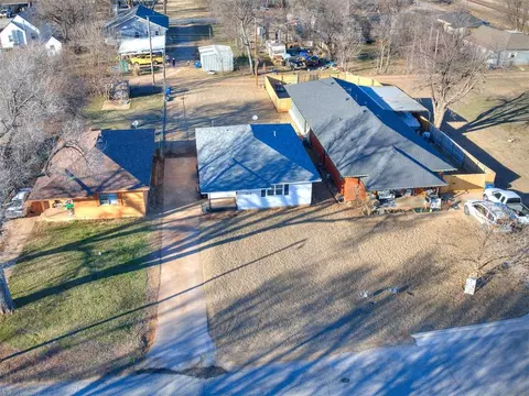 212 E Oklahoma Ave, Kingfisher, OK 73750