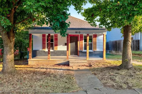 810 W London St, El Reno, OK 73036