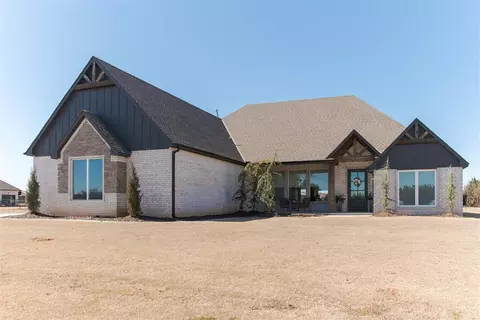 4615 Riata Cir, Tuttle, OK 73089 photo 2