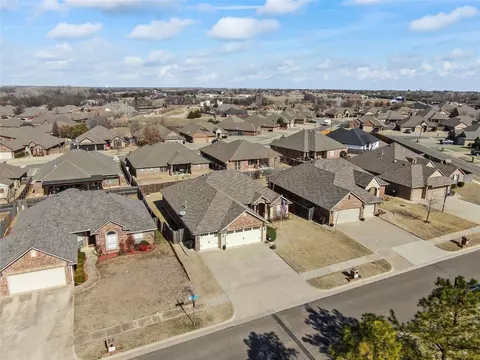 3309 SE 33rd St, Moore, OK 73165 photo 3