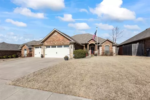 3309 SE 33rd St, Moore, OK 73165