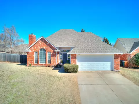 1209 Salem Ave, Edmond, OK 73003