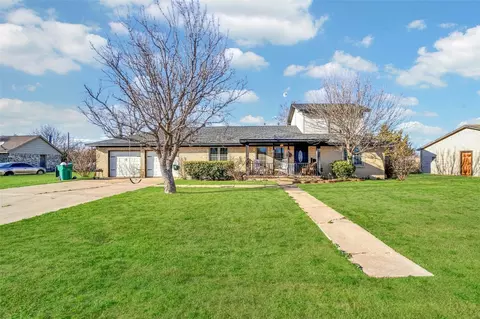 209 E 4th St, Duke, OK 73532 photo 1