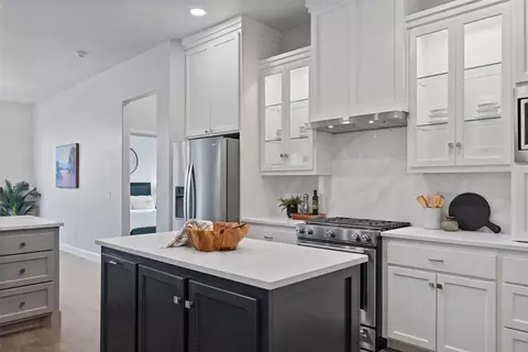 4200 Carmina Dr, Edmond, OK 73034