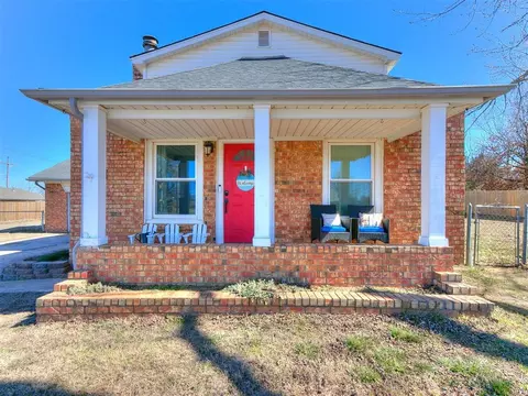 310 S Mustang Rd, Mustang, OK 73064