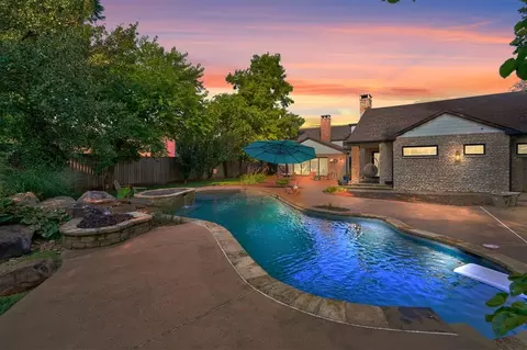7100 Waverly Ave, Nichols Hills, OK 73116