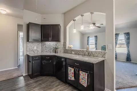 615 Jentry Dr, Tuttle, OK 73089 photo 6