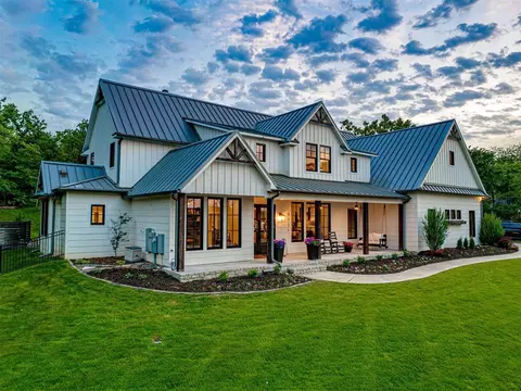9724 Farmhouse Ln, Arcadia, OK 73007
