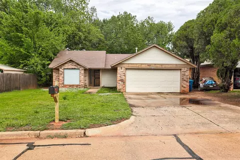 4216 N Shadybrook Dr, Midwest City, OK 73110
