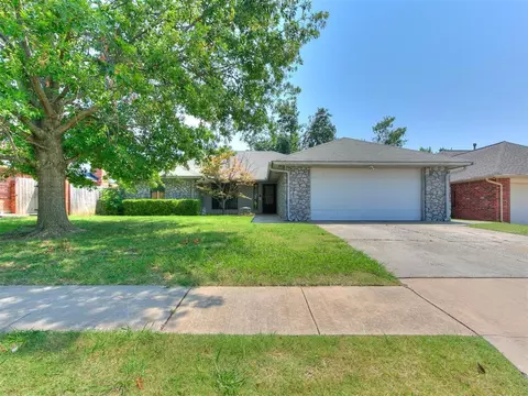 3120 Windward Ct, Norman, OK 73072