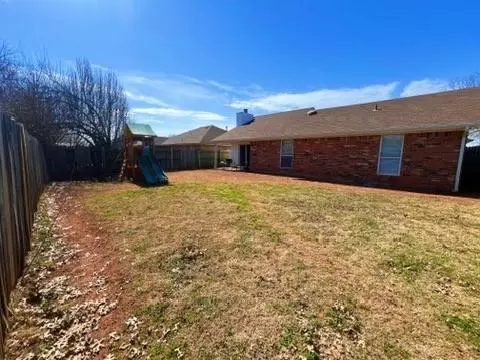 9208 Buttonfield Ave, Moore, OK 73160 photo 44