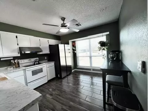 9208 Buttonfield Ave, Moore, OK 73160 photo 14