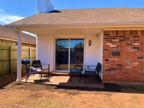 9208 Buttonfield Ave, Moore, OK 73160 photo 40