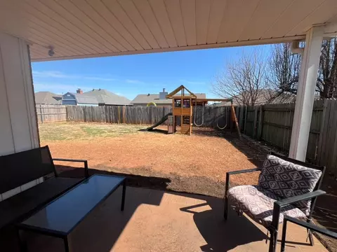 9208 Buttonfield Ave, Moore, OK 73160 photo 38