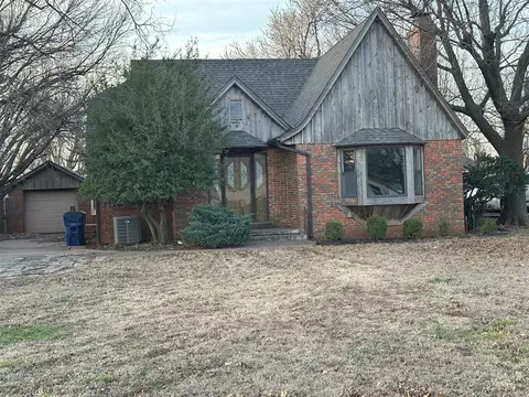 115 W Kansas Ave, Okarche, OK 73762