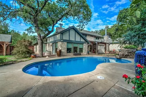 1004 Oak Tree Dr, Edmond, OK 73025