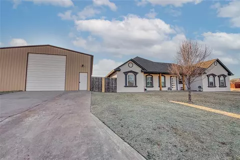 137 Ranch Rd, Elk City, OK 73644