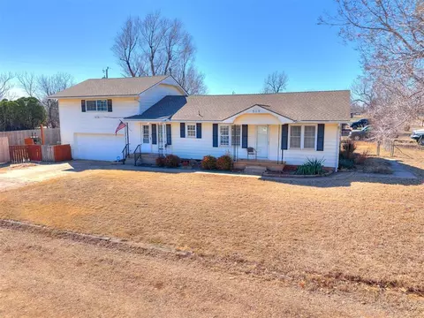 519 5th St, Piedmont, OK 73078