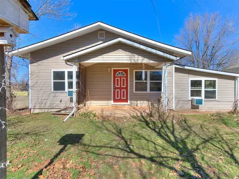 1804 W Washington Ave, Guthrie, OK 73044