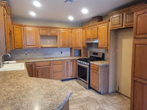 8229 NW 32nd St, Bethany, OK 73008 photo 4