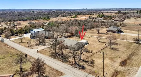 3005 Sharon Ave, Harrah, OK 73045