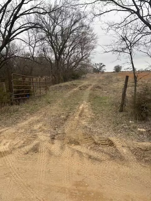 378037 E 1130 Rd, Okemah, OK 74859