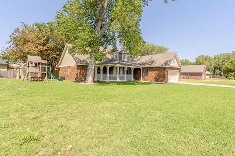 2907 Blue Stem Ct, Purcell, OK 73080