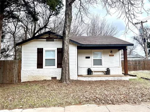 515 S 7th St, Chickasha, OK 73018