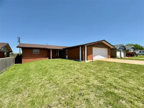 418 Mimosa Dr, Alva, OK 73717